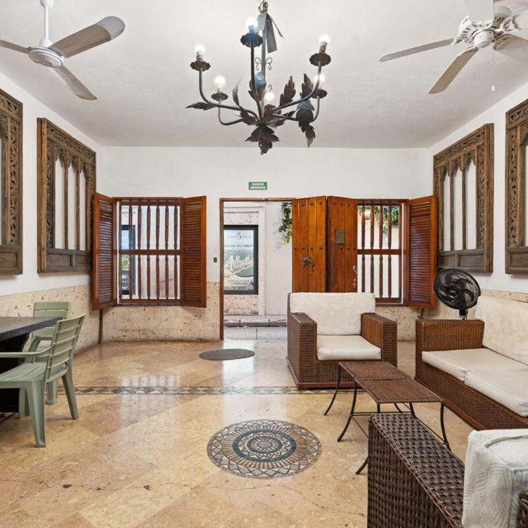 Luxury 5 Bedroom Old Town House - Villa - 1