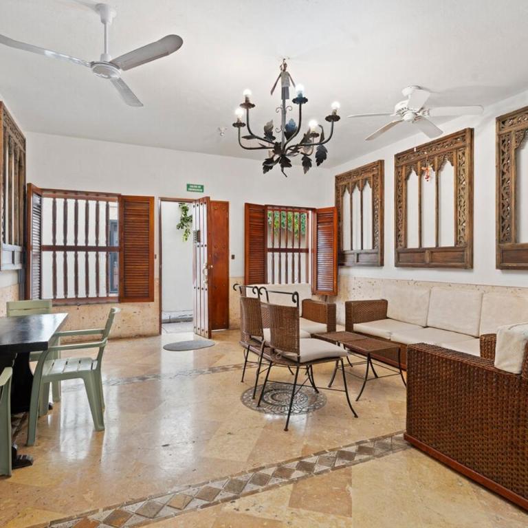 Luxury 5 Bedroom Old Town House - Villa - 19