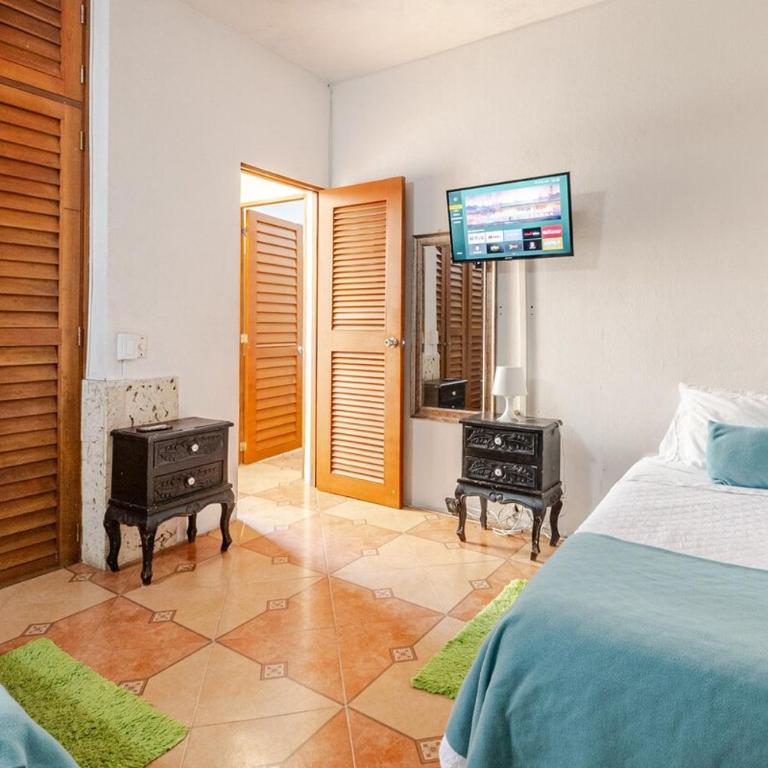 Luxury 5 Bedroom Old Town House - Villa - 21