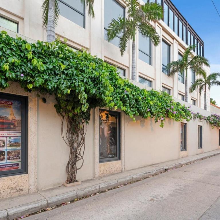 Luxury 5 Bedroom Old Town House - Villa - 26