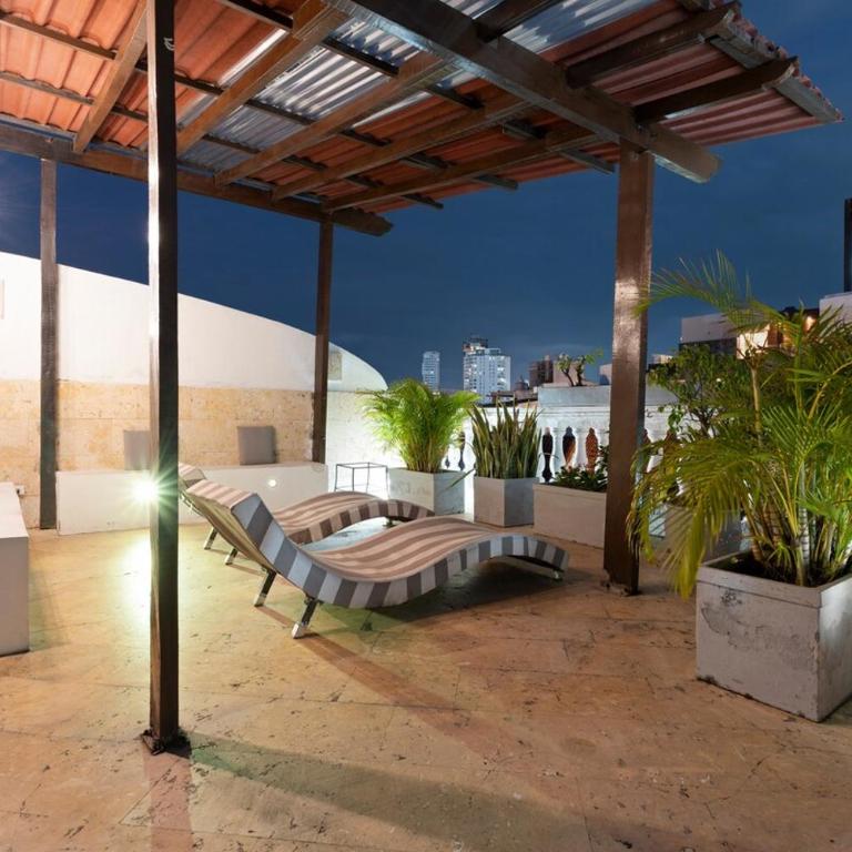 Luxury 5 Bedroom Old Town House - Villa - 32