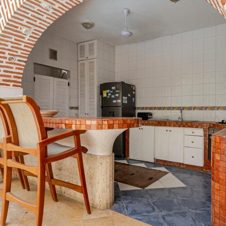Luxury 5 Bedroom Old Town House - Villa - 37