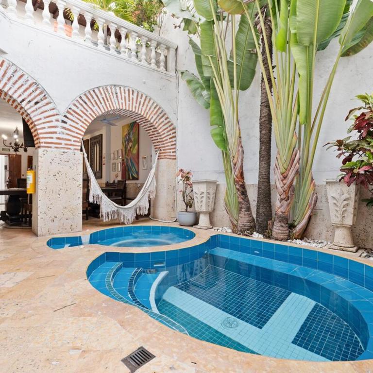 Luxury 5 Bedroom Old Town House - Villa - 63