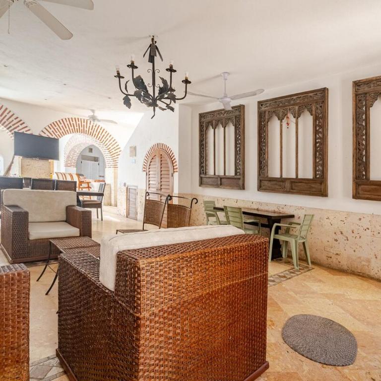 Luxury 5 Bedroom Old Town House - Villa - 66