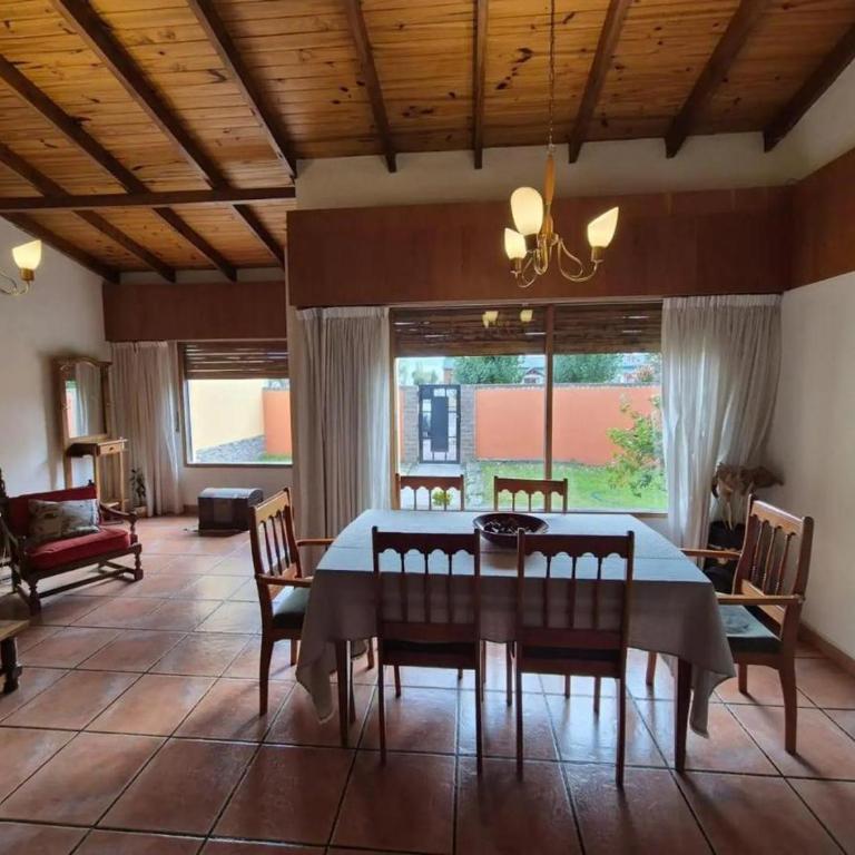 Tu hogar en Río Gallegos, Santiago al 468 - Four-Bedroom House - 7