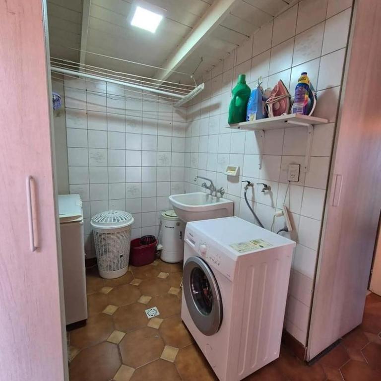 Tu hogar en Río Gallegos, Santiago al 468 - Four-Bedroom House - 12