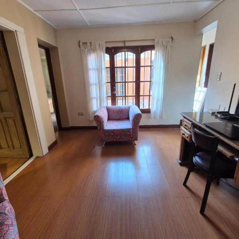 Tu hogar en Río Gallegos, Santiago al 468 - Four-Bedroom House - 18
