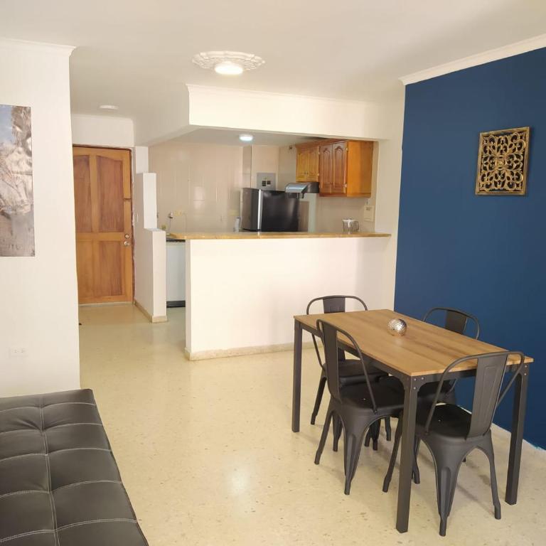 Comodo Apartamento Central cerca a la Ciudad Amurallada - Apartamento de 2 dormitorios - 8