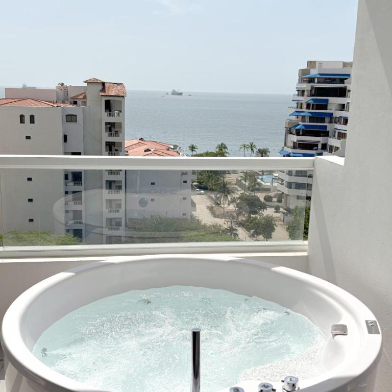 Apto Deluxe , 2 habitaciones, 83m2 , frente al mar , Santa Marta - One-Bedroom Apartment - 2