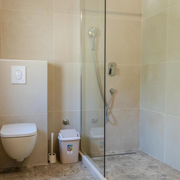 Hill House Orahovac - Studio-Apartment mit Queensize-Bett - 4