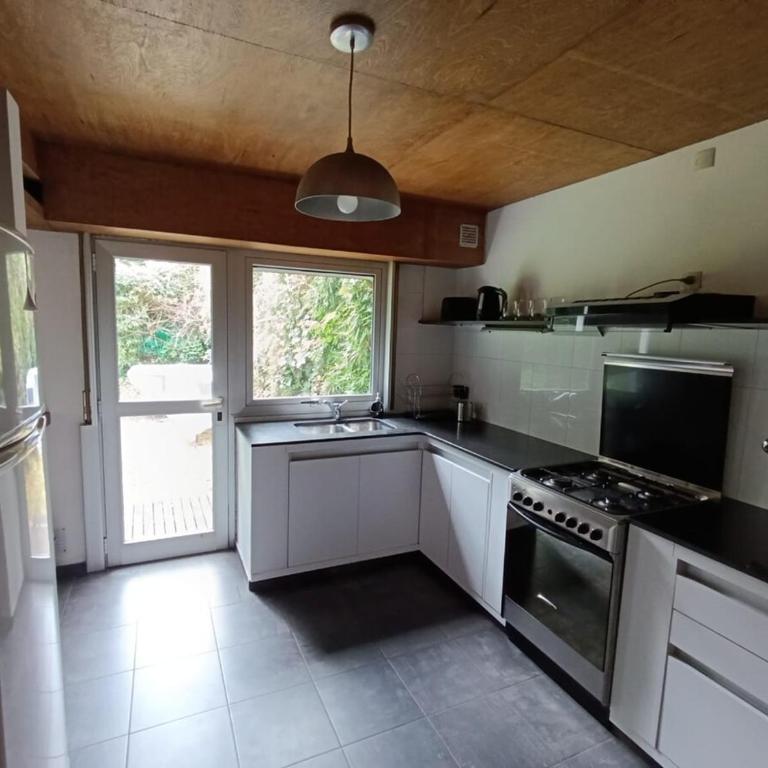 Modern house in Bosque Peralta Ramos - Two-Bedroom House - 37