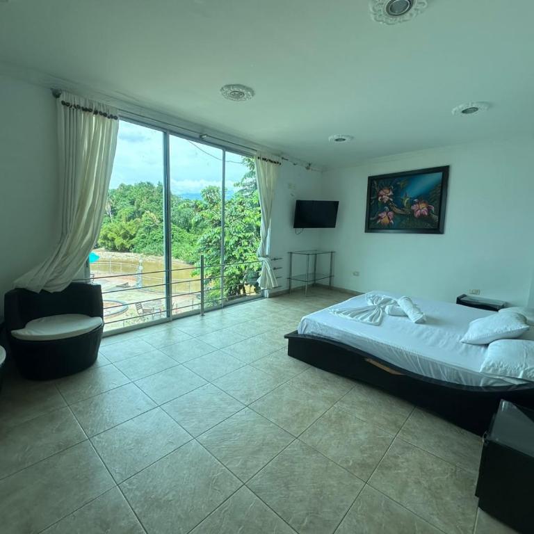 Hotel Cristalina - Estudio con 1 cama grande - 9