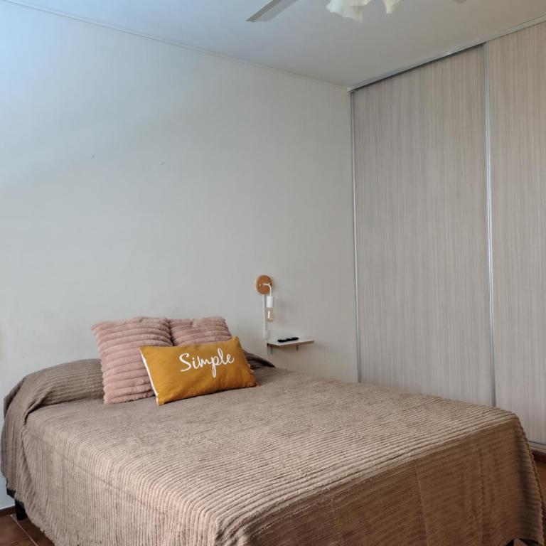 Casa Céntrica con Piscina - 3 dormitorios, 2 baños - Entrada Autónoma - Wifi veloz - Casa Vacacional de 3 dormitorios - 19