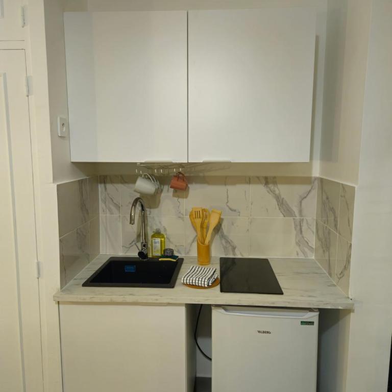 StudioG-2 Premium Clim Parking Terrasse Confort - Appartement 1 Chambre - 3