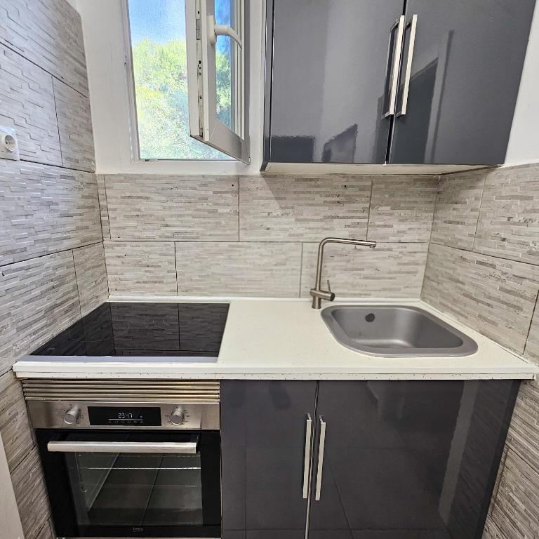 Junto a la Playa del Cristo, cerca del Puerto - Appartamento con 1 Camera da Letto - 18