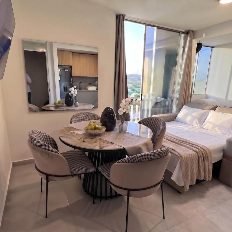 Moderno apartamento al norte, full equipoado con parqueadero - Apartamento de 2 dormitorios con vistas al complejo - 2