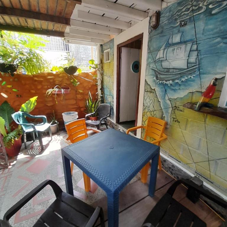 Hospedaje Pirata Express - Family Room with Private Bathroom - 18