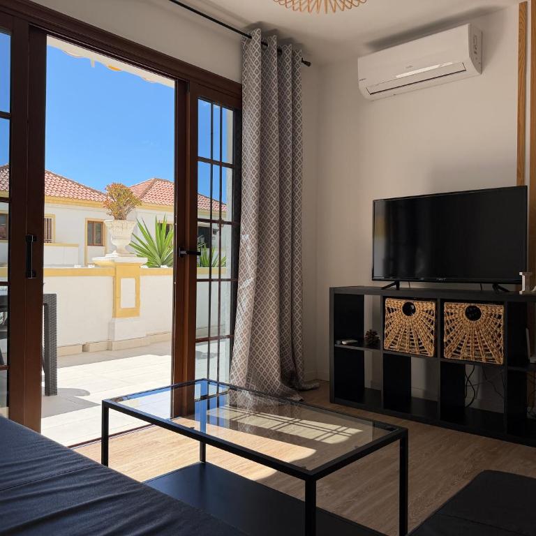 Sunny Terrace Apartment with Pools in Costa Adeje - Appartement avec Terrasse - 4