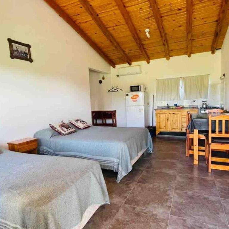 Camino a Ñandubaysal - Monoambientes - Casa con 1 dormitorio - 10