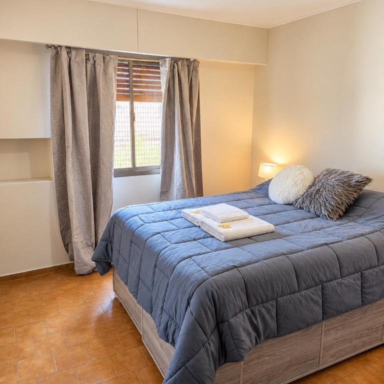 Dpto zona Shopping PATIO OLMOS con balcón - Two-Bedroom Apartment - 4