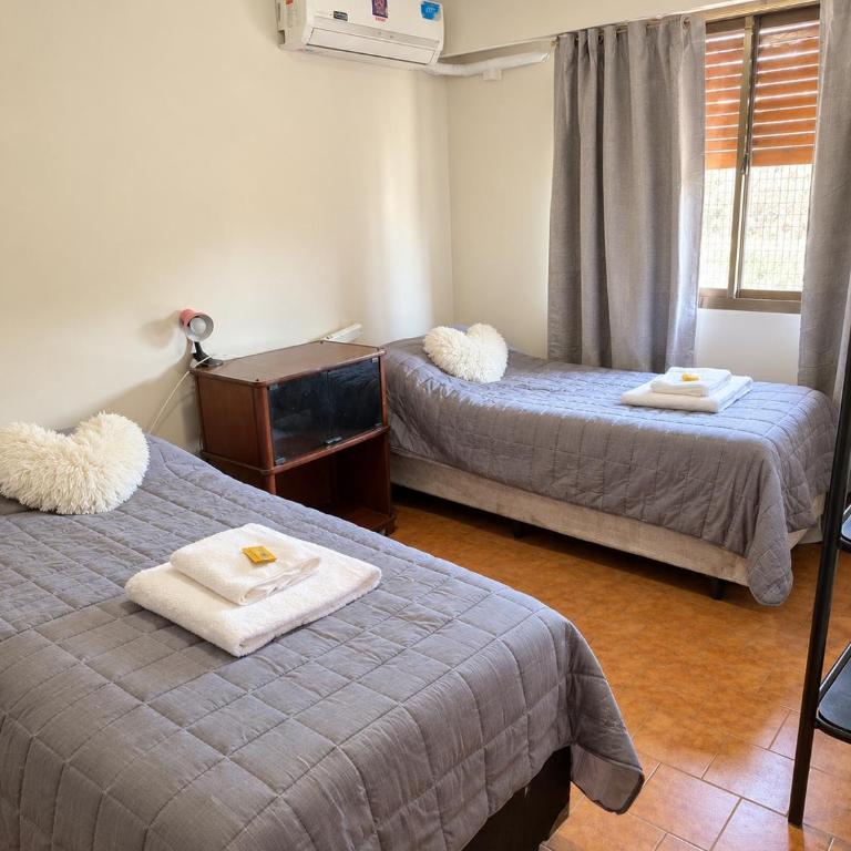 Dpto zona Shopping PATIO OLMOS con balcón - Two-Bedroom Apartment - 5