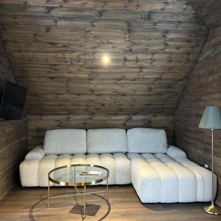 Motherland Chalets - Superior Koliba - 7