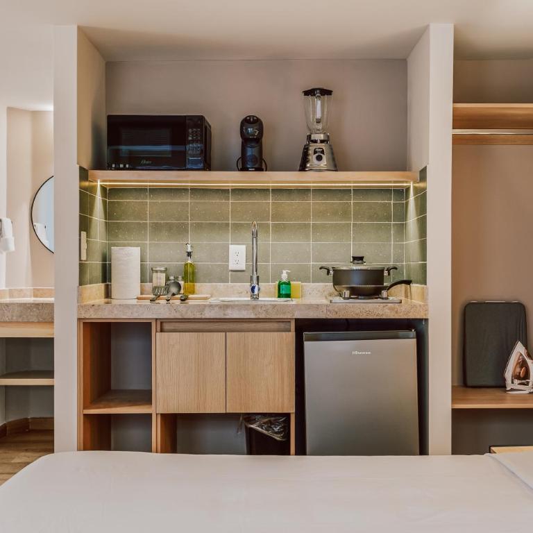 Casona 109 By Homirent - Suite con cama extragrande - 16