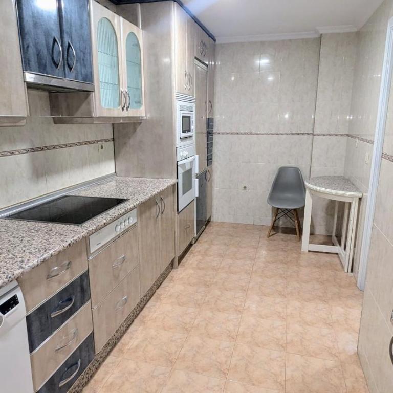 Centrally located 600 m from the sea - Apartamento de 3 dormitorios - 7