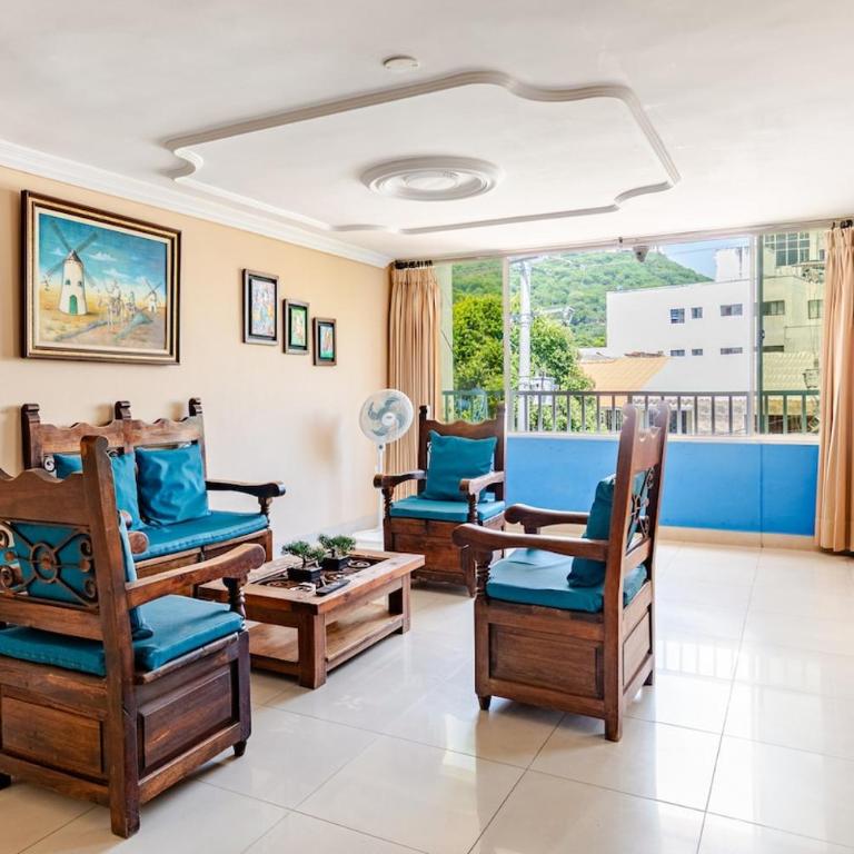 Tourist apartment steps from the Historic Center - Four-Bedroom Apartment - 39