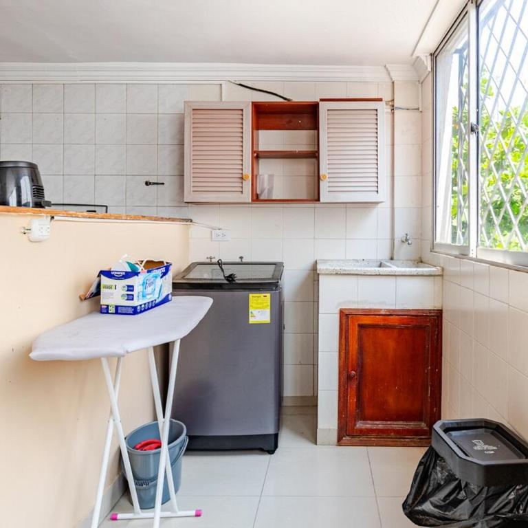 Tourist apartment steps from the Historic Center - Four-Bedroom Apartment - 34