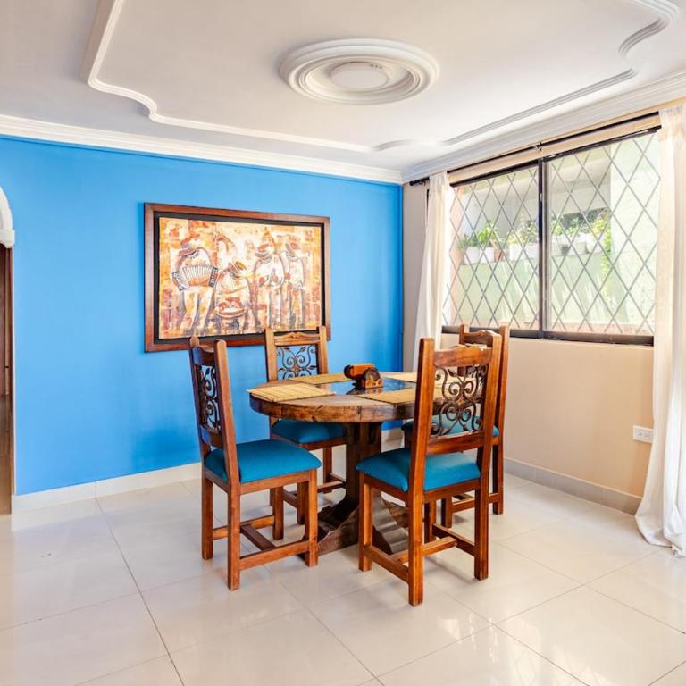 Tourist apartment steps from the Historic Center - Four-Bedroom Apartment - 31