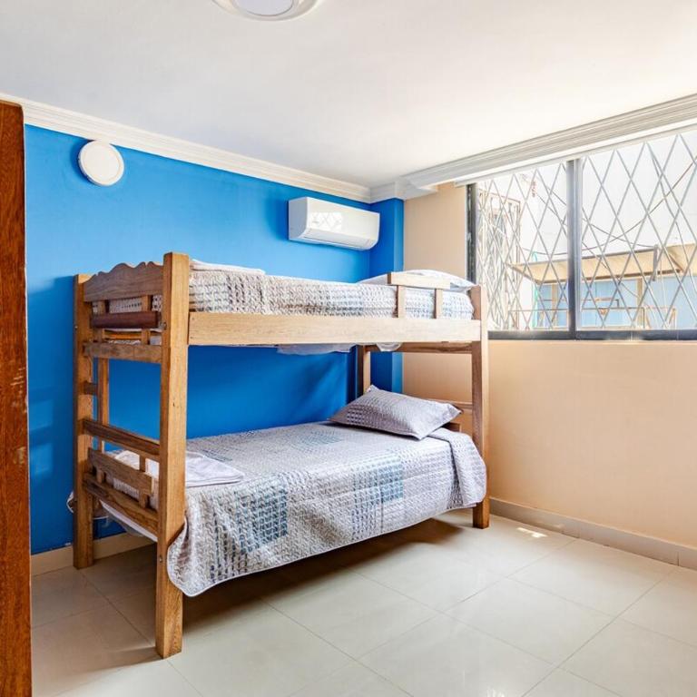 Tourist apartment steps from the Historic Center - Four-Bedroom Apartment - 27