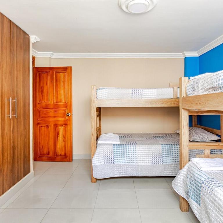 Tourist apartment steps from the Historic Center - Four-Bedroom Apartment - 25