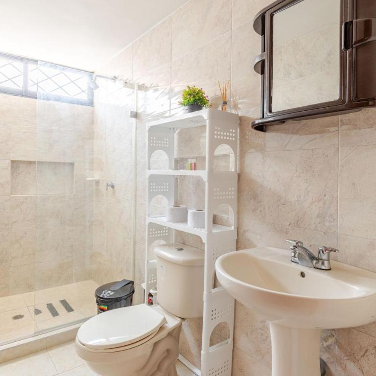 Tourist apartment steps from the Historic Center - Four-Bedroom Apartment - 16
