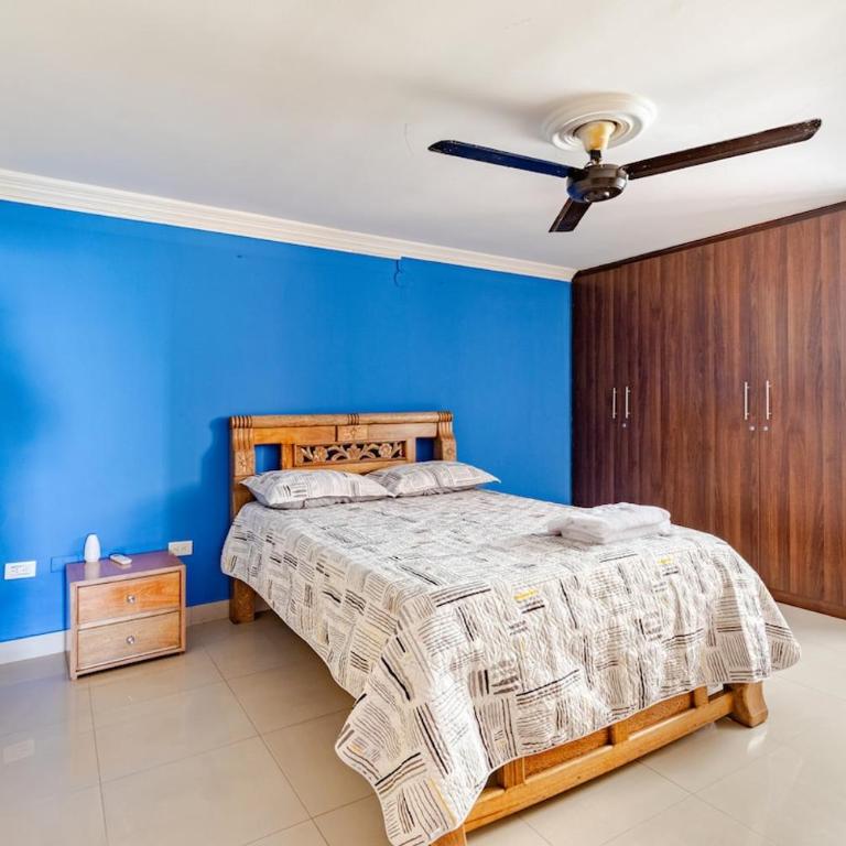Tourist apartment steps from the Historic Center - Four-Bedroom Apartment - 9