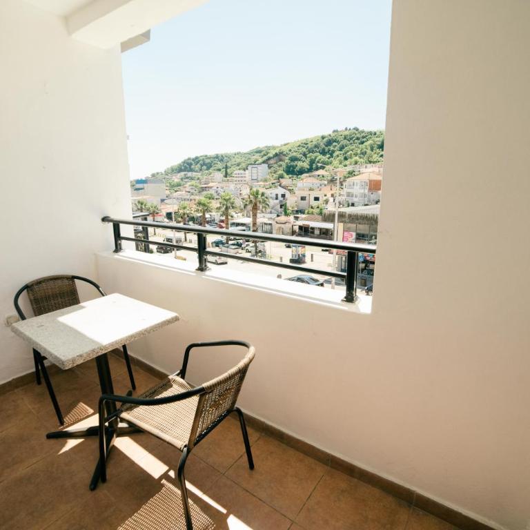 City Hotel Dajti - Deluxe Double Room - 3