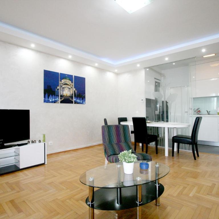 Apartment Grande Centar sa garažom - Apartment mit 3 Schlafzimmern und Balkon - 9