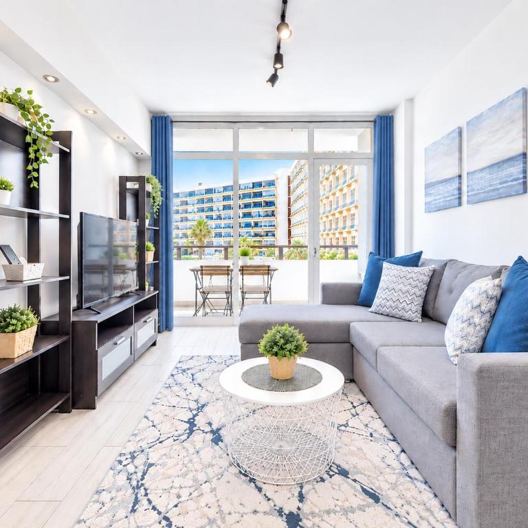 HDFM Collection - Yumbo Paradise - Two-Bedroom Apartment - 1