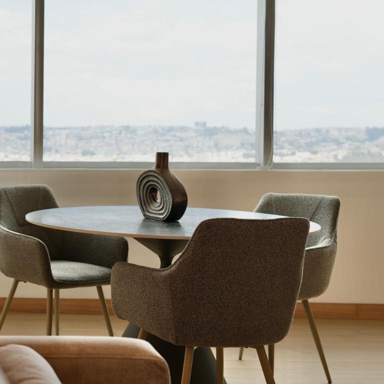 Unique Apartments - One-Bedroom Apartment - 28