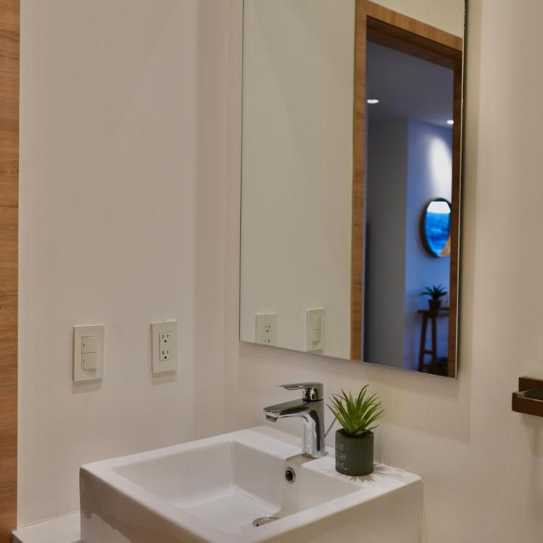 Unique Apartments - One-Bedroom Apartment - 14