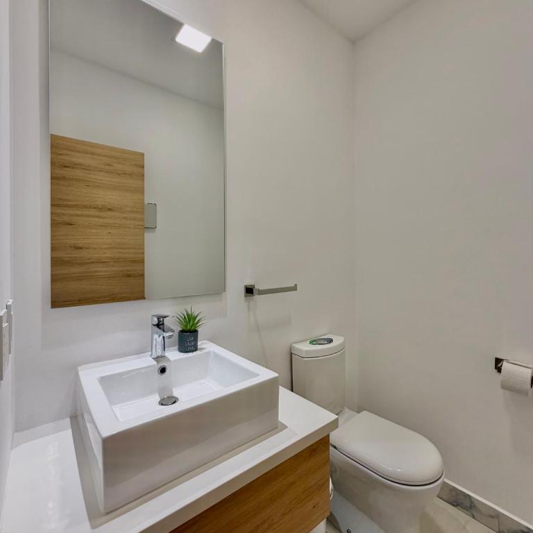 Unique Apartments - Deluxe Room - 1
