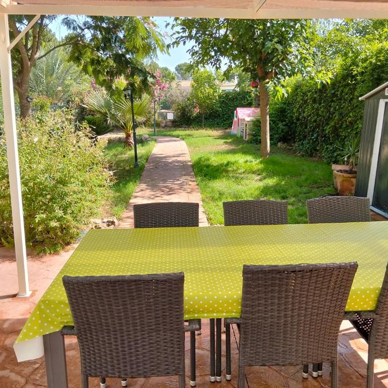 El Madroño de la Encantada - Two-Bedroom House - 33