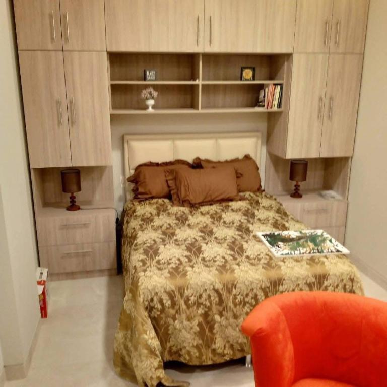 EncantadorAirbnb - One-Bedroom Apartment - 2