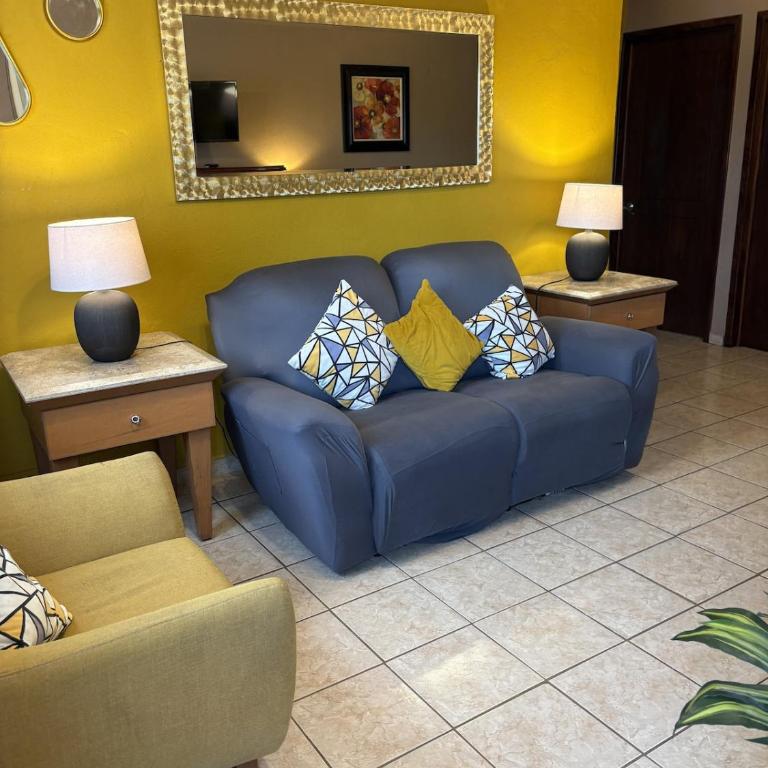 Central Family Apartment with Air conditioning and Hot Water - Apartment - 2