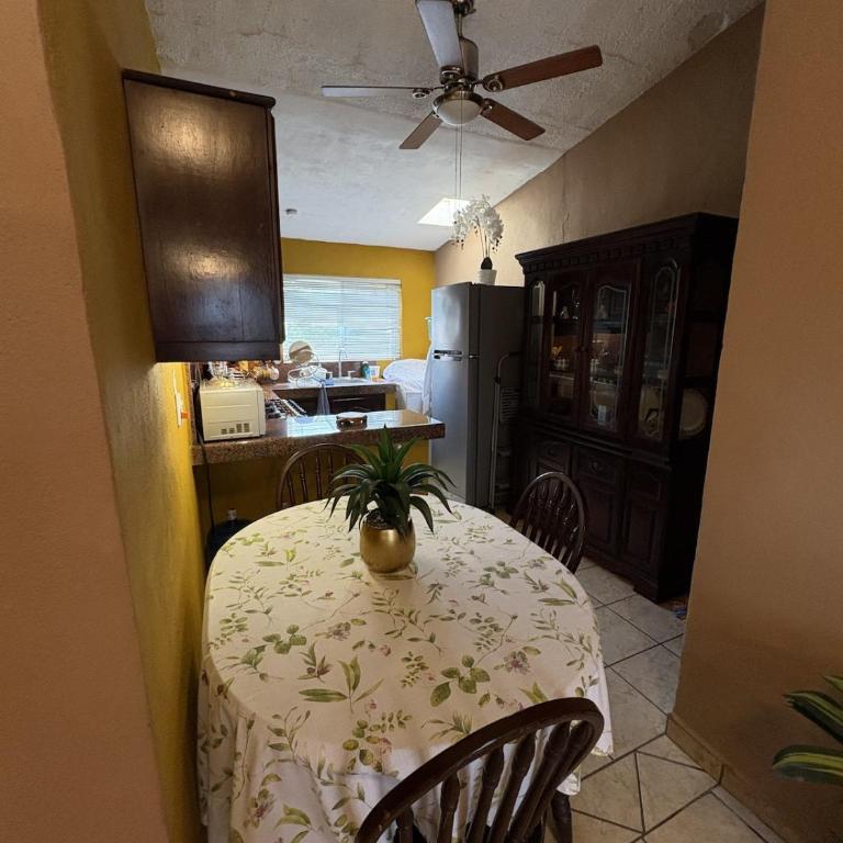 Central Family Apartment with Air conditioning and Hot Water - Apartment - 21