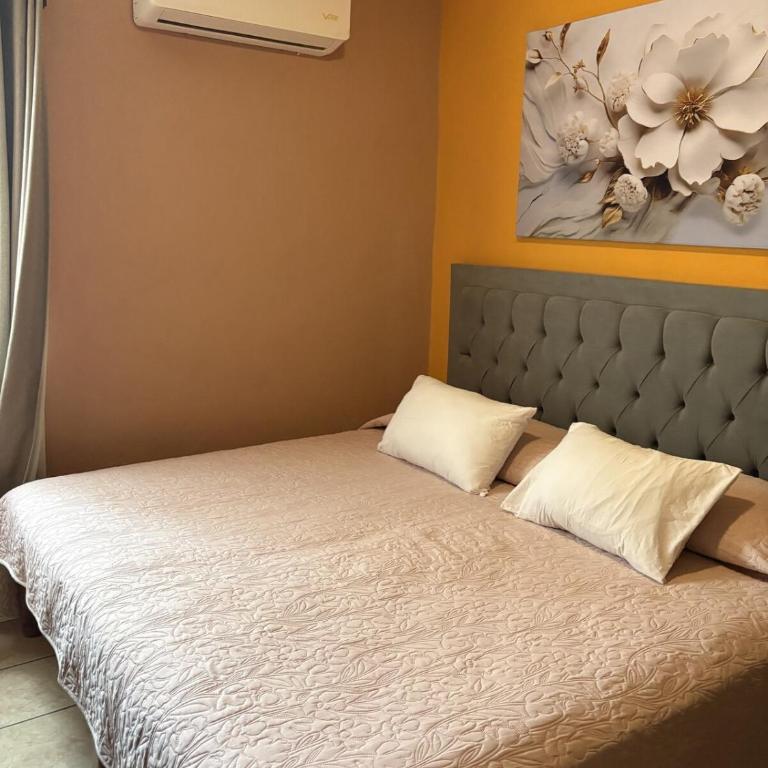 Central Family Apartment with Air conditioning and Hot Water - Apartment - 9