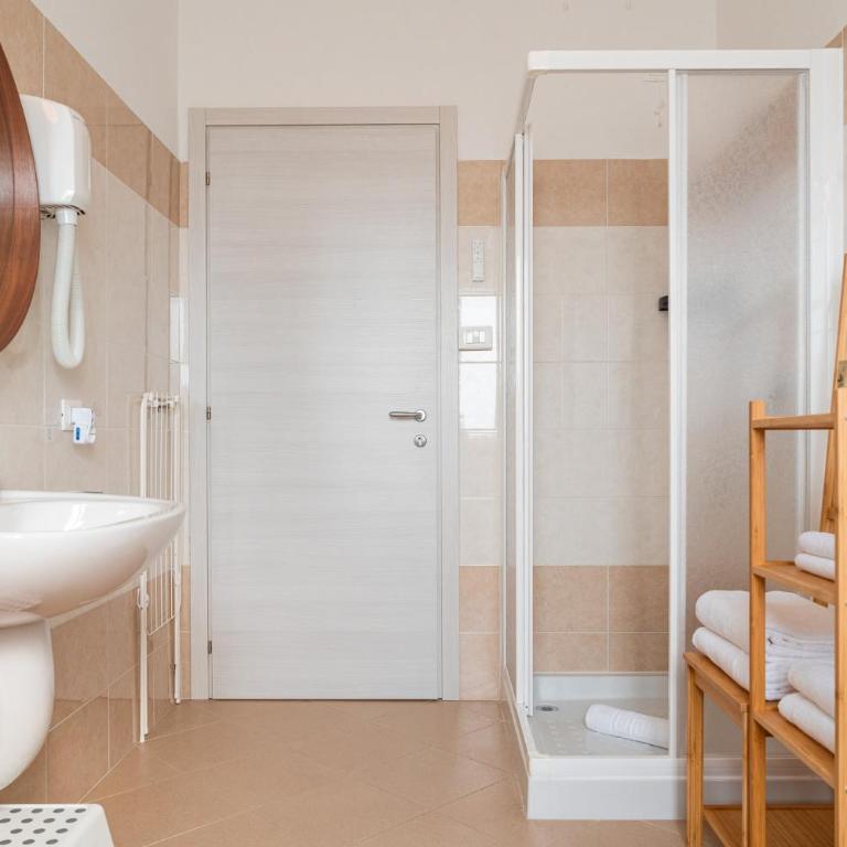 Matelia - Dimora Chinotto - Camera Tripla con Bagno Privato Esterno - 25