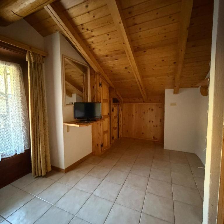 Hotel Aquila - Camera Tripla Economy - 3