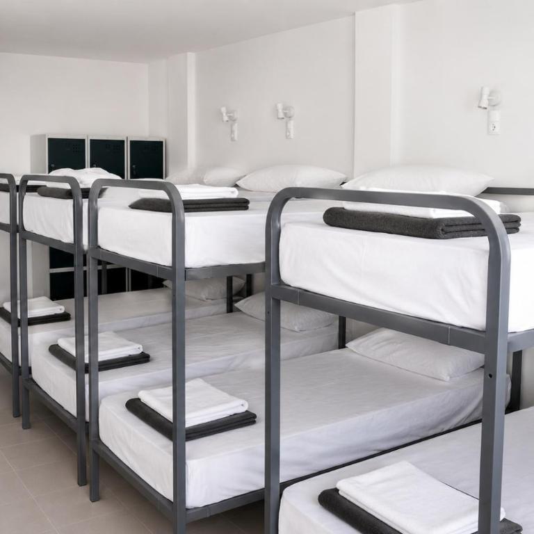 El Patio de Chueca - Cama en habitación compartida de 8 camas - 4