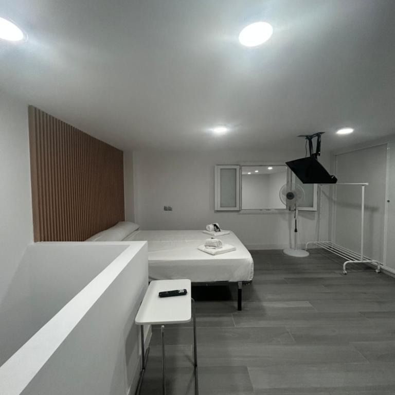 ERA Cozy Interior Apt - Ideal for families - Appartamento con 2 Camere da Letto e Terrazza - 5